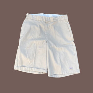 Dickies Chino Shorts | Cream | Size 36 | Vintage